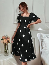 Nina - Polka Dot Short Sleeved Dress